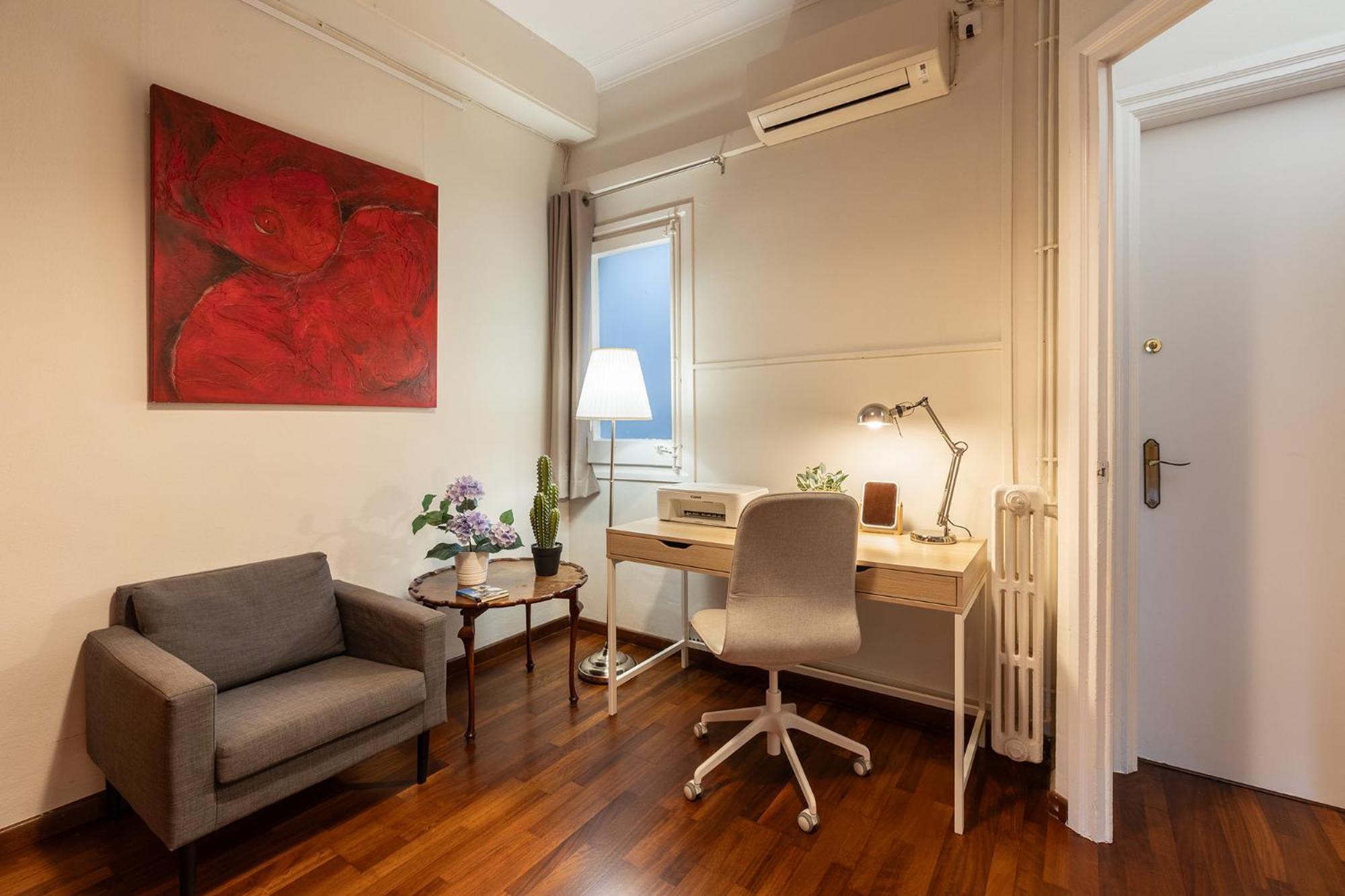 Large & Beautiful Apartment 4Min From Passeig De Gracia Barcelona Exterior photo